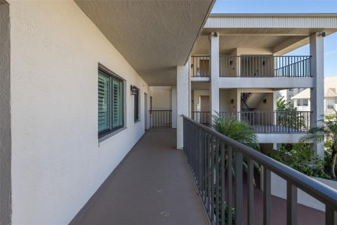 Condominio en venta en Port Richey, Florida, 2 dormitorios, 95.22 m2 № 2150856 - foto 5
