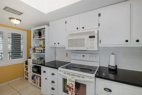 Condominio en venta en Port Richey, Florida, 2 dormitorios, 95.22 m2 № 2150856 - foto 17