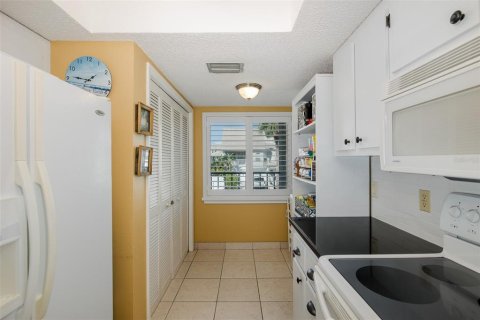 Condominio en venta en Port Richey, Florida, 2 dormitorios, 95.22 m2 № 2150856 - foto 15
