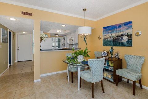 Condominio en venta en Port Richey, Florida, 2 dormitorios, 95.22 m2 № 2150856 - foto 14