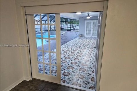 Купить виллу или дом в Майами, Флорида 4 спальни, 290.32м2, № 2085580 - фото 25