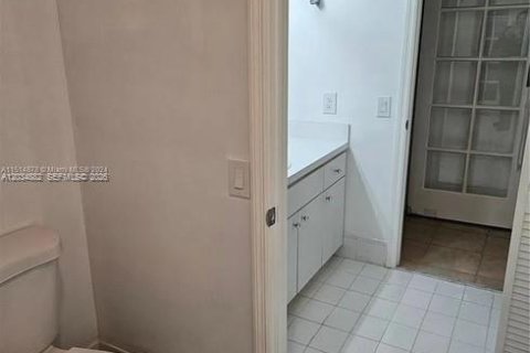 Купить виллу или дом в Майами, Флорида 4 спальни, 290.32м2, № 2085580 - фото 10