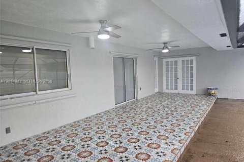 Купить виллу или дом в Майами, Флорида 4 спальни, 290.32м2, № 2085580 - фото 24