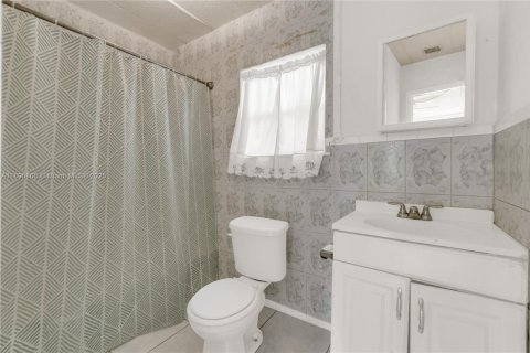 Villa ou maison à vendre à Fort Lauderdale, Floride: 4 chambres, 107.95 m2 № 1949774 - photo 22