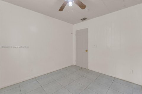 Villa ou maison à vendre à Fort Lauderdale, Floride: 4 chambres, 107.95 m2 № 1949774 - photo 27