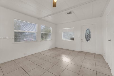 Villa ou maison à vendre à Fort Lauderdale, Floride: 4 chambres, 107.95 m2 № 1949774 - photo 12