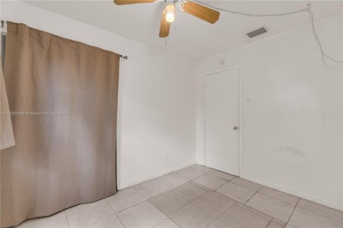 Villa ou maison à vendre à Fort Lauderdale, Floride: 4 chambres, 107.95 m2 № 1949774 - photo 25
