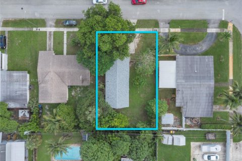Villa ou maison à vendre à Fort Lauderdale, Floride: 4 chambres, 107.95 m2 № 1949774 - photo 4