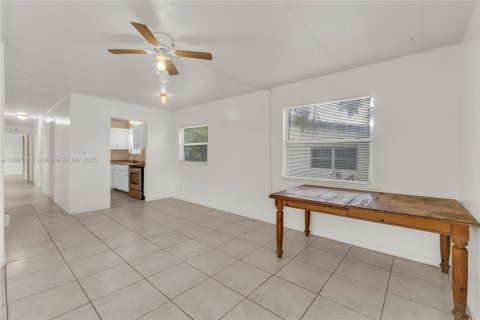 Villa ou maison à vendre à Fort Lauderdale, Floride: 4 chambres, 107.95 m2 № 1949774 - photo 11