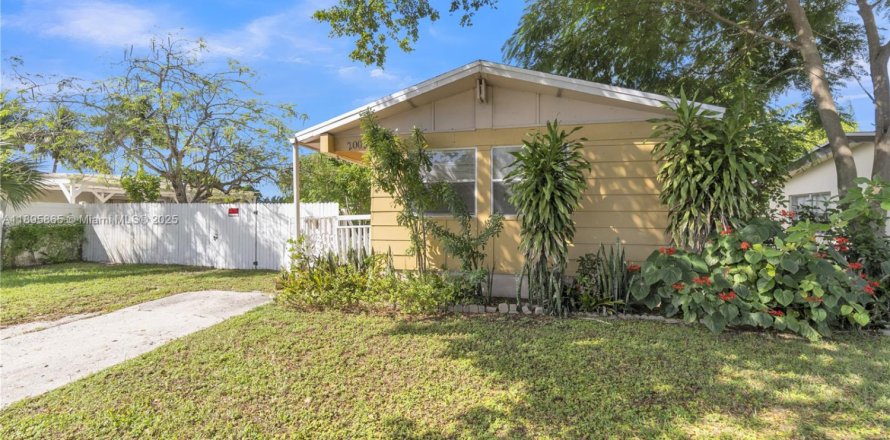 Villa ou maison à Fort Lauderdale, Floride 4 chambres, 107.95 m2 № 1949774