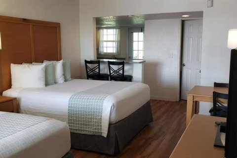 Hôtel, hôtellerie à vendre à Daytona Beach, Floride: 536.14 m2 № 2219464 - photo 3