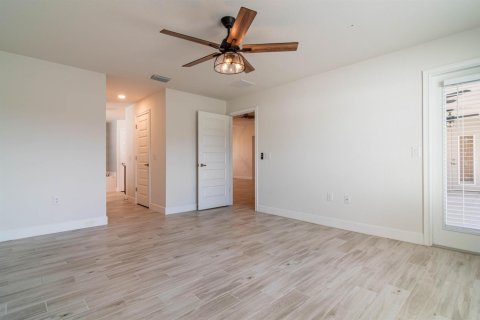 Villa ou maison à vendre à Cape Coral, Floride: 4 chambres, 211.45 m2 № 2147335 - photo 19