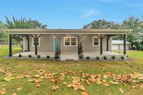 House in Dade City, Florida 3 bedrooms, 114.46 sq.m. № 1798165 - photo 1