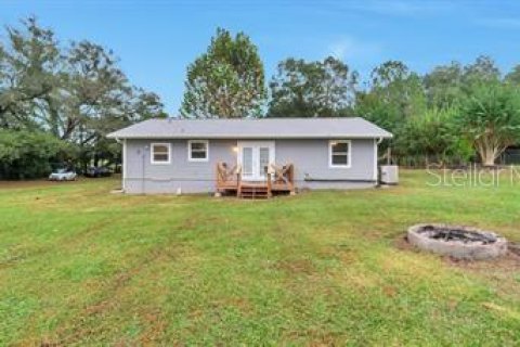 House in Dade City, Florida 3 bedrooms, 114.46 sq.m. № 1798165 - photo 3