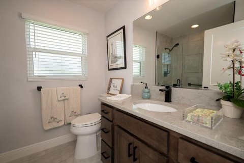 House in The Villages, Florida 3 bedrooms, 178.47 sq.m. № 2368879 - photo 24