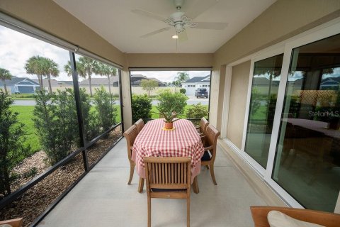 House in The Villages, Florida 3 bedrooms, 178.47 sq.m. № 2368879 - photo 15