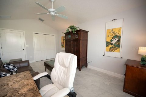 House in The Villages, Florida 3 bedrooms, 178.47 sq.m. № 2368879 - photo 23