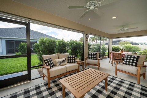 House in The Villages, Florida 3 bedrooms, 178.47 sq.m. № 2368879 - photo 13
