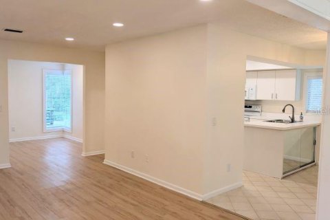 Condo in Palm Coast, Florida, 1 bedroom  № 2203908 - photo 3