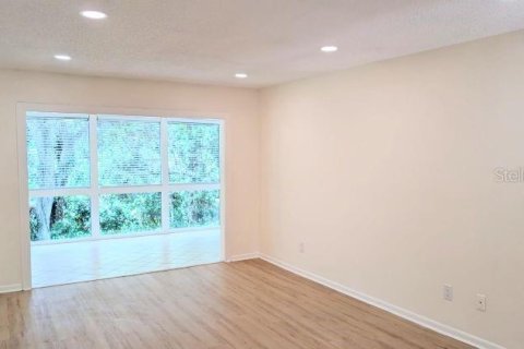 Condo in Palm Coast, Florida, 1 bedroom  № 2203908 - photo 2