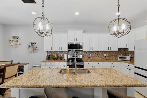 Villa ou maison à vendre à Hudson, Floride: 4 chambres, 238.67 m2 № 2229906 - photo 10