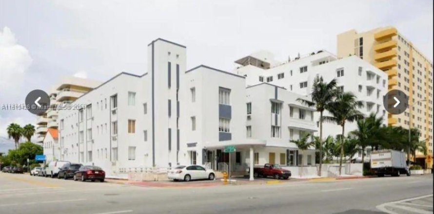 Студия в кондо в Майами-Бич, Флорида № 1959978