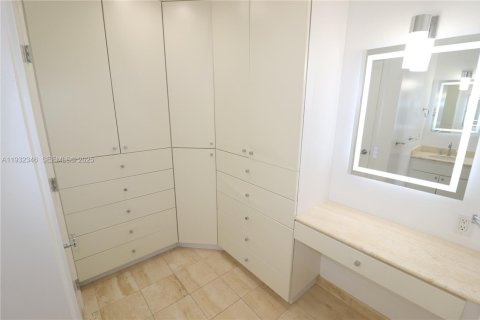 Copropriété à louer à Key Biscayne, Floride: 2 chambres, 142.33 m2 № 1990626 - photo 22