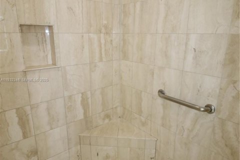 Copropriété à louer à Key Biscayne, Floride: 2 chambres, 142.33 m2 № 1990626 - photo 21