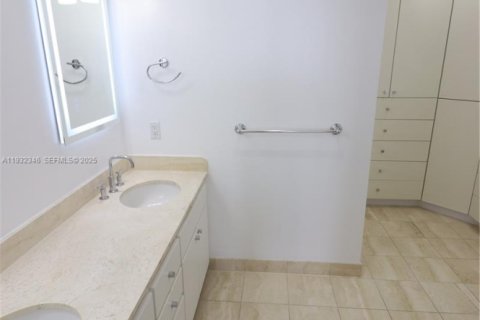 Copropriété à louer à Key Biscayne, Floride: 2 chambres, 142.33 m2 № 1990626 - photo 19
