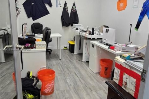 Immobilier commercial à vendre à Hollywood, Floride № 1897640 - photo 9