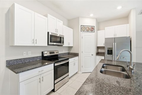Villa ou maison à louer à Ruskin, Floride: 3 chambres, 143.07 m2 № 2411712 - photo 8