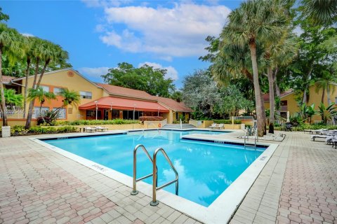 Condominio en venta en Coral Springs, Florida, 2 dormitorios, 96.99 m2 № 2270754 - foto 4