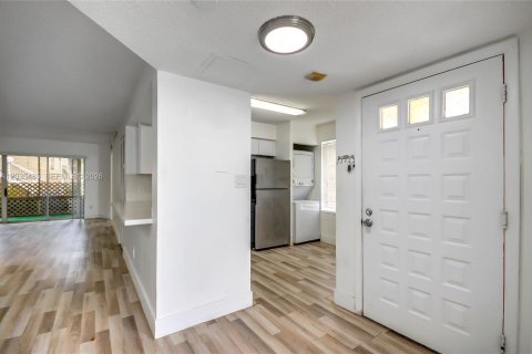 Condominio en venta en Coral Springs, Florida, 2 dormitorios, 96.99 m2 № 2270754 - foto 8