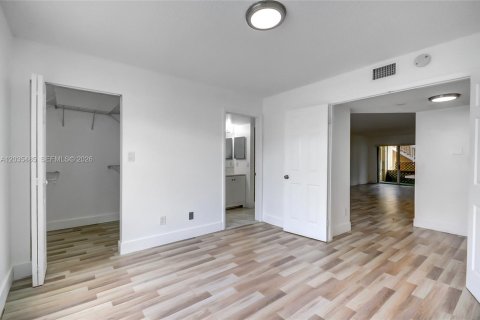 Condominio en venta en Coral Springs, Florida, 2 dormitorios, 96.99 m2 № 2270754 - foto 21