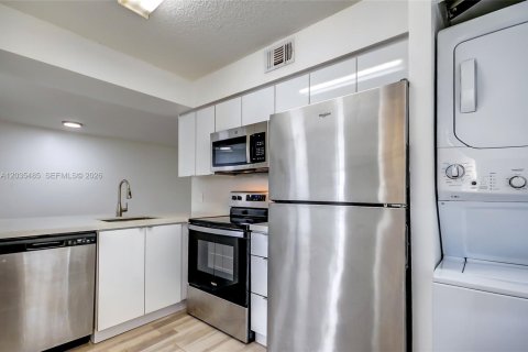 Condominio en venta en Coral Springs, Florida, 2 dormitorios, 96.99 m2 № 2270754 - foto 10