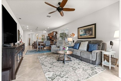House in Ocala, Florida 2 bedrooms, 137.03 sq.m. № 2224979 - photo 8