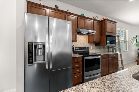 House in Ocala, Florida 2 bedrooms, 137.03 sq.m. № 2224979 - photo 15