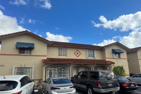 Copropriété à louer à Hialeah, Floride: 2 chambres № 1768143 - photo 24