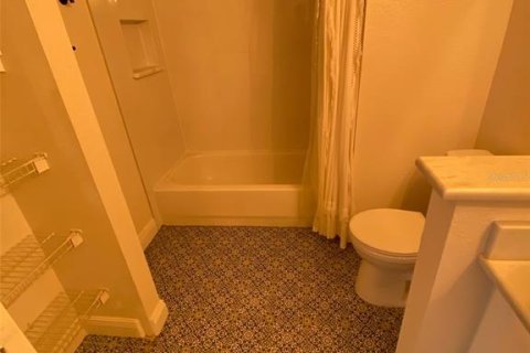 Condo in Altamonte Springs, Florida, 1 bedroom № 2224835 - photo 11