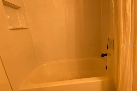 Condo in Altamonte Springs, Florida, 1 bedroom № 2224835 - photo 12