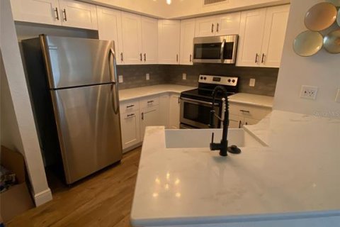 Condo in Altamonte Springs, Florida, 1 bedroom № 2224835 - photo 5