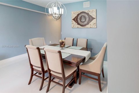 Condominio en venta en Miami, Florida, 4 dormitorios, 156.08 m2 № 2009350 - foto 10