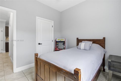 House in Homestead, Florida 4 bedrooms, 167.13 sq.m. № 1990980 - photo 27