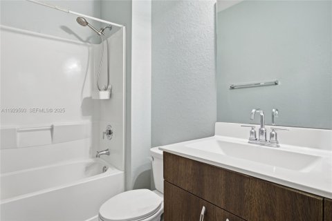 House in Homestead, Florida 4 bedrooms, 167.13 sq.m. № 1990980 - photo 30