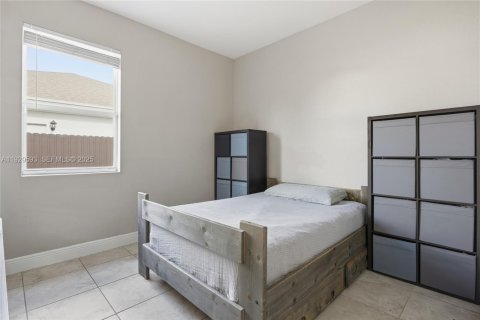 House in Homestead, Florida 4 bedrooms, 167.13 sq.m. № 1990980 - photo 29