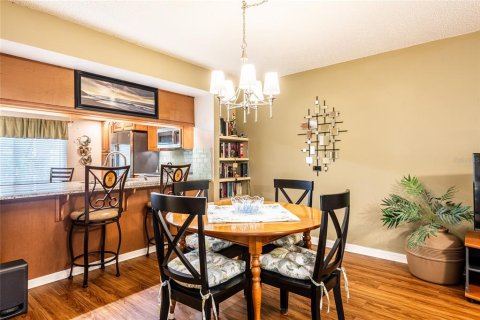 Condo in Palm Harbor, Florida, 2 bedrooms  № 1873019 - photo 6
