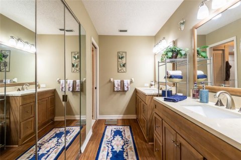 Condo in Palm Harbor, Florida, 2 bedrooms  № 1873019 - photo 17