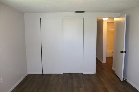 Immobilier commercial à vendre à Punta Gorda, Floride: 3 chambres, 148.46 m2 № 2141884 - photo 11