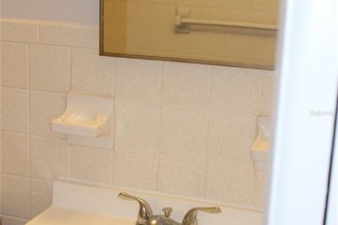 Immobilier commercial à vendre à Punta Gorda, Floride: 3 chambres, 148.46 m2 № 2141884 - photo 17