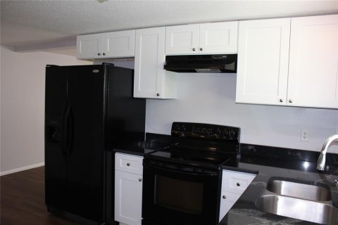 Immobilier commercial à vendre à Punta Gorda, Floride: 3 chambres, 148.46 m2 № 2141884 - photo 26
